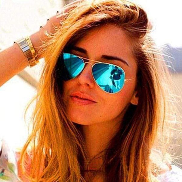 Stylish Tortoiseshell Frame Sunglasses