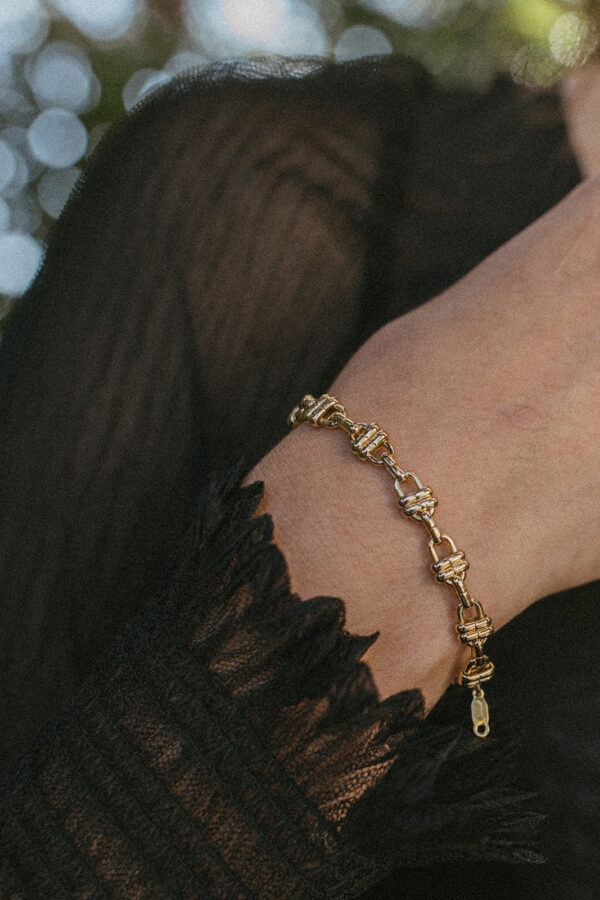 Elegant Brass Knot Bracelet