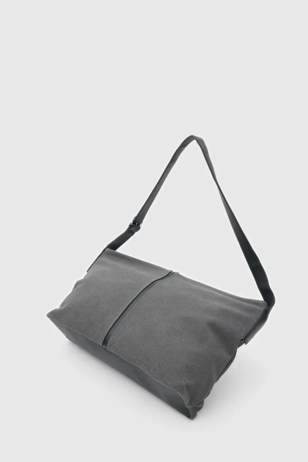 Elegant Canvas Shoulder Bag