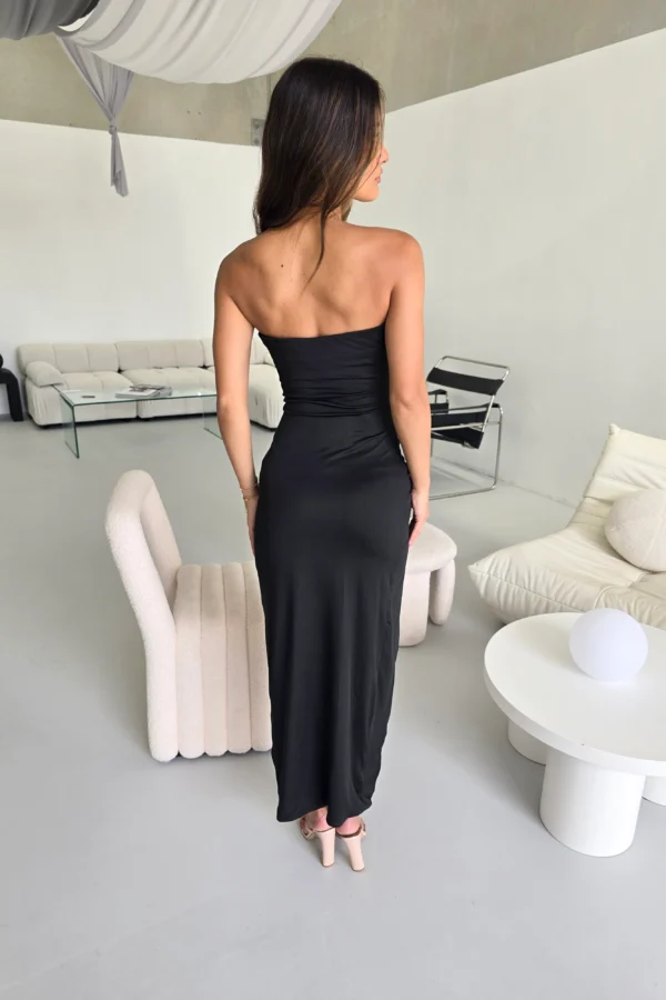 Elegant Black Strapless Evening Gown