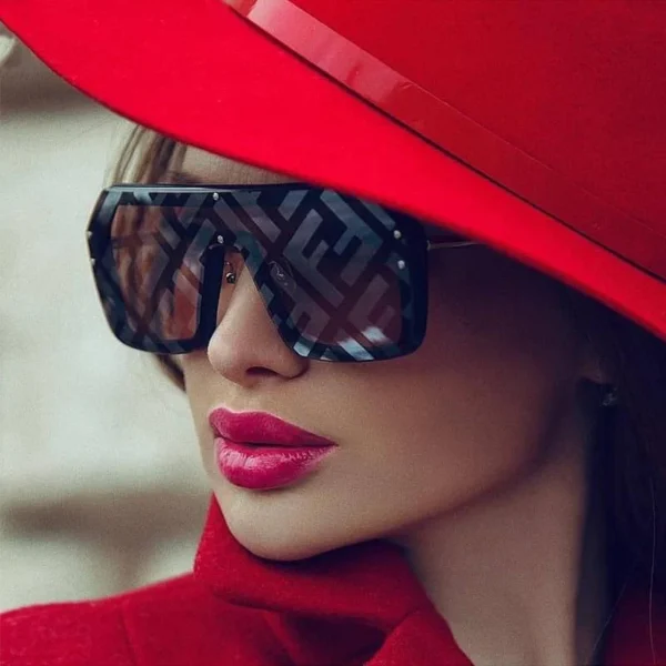 Trendy Geometric Tortoiseshell Sunglasses